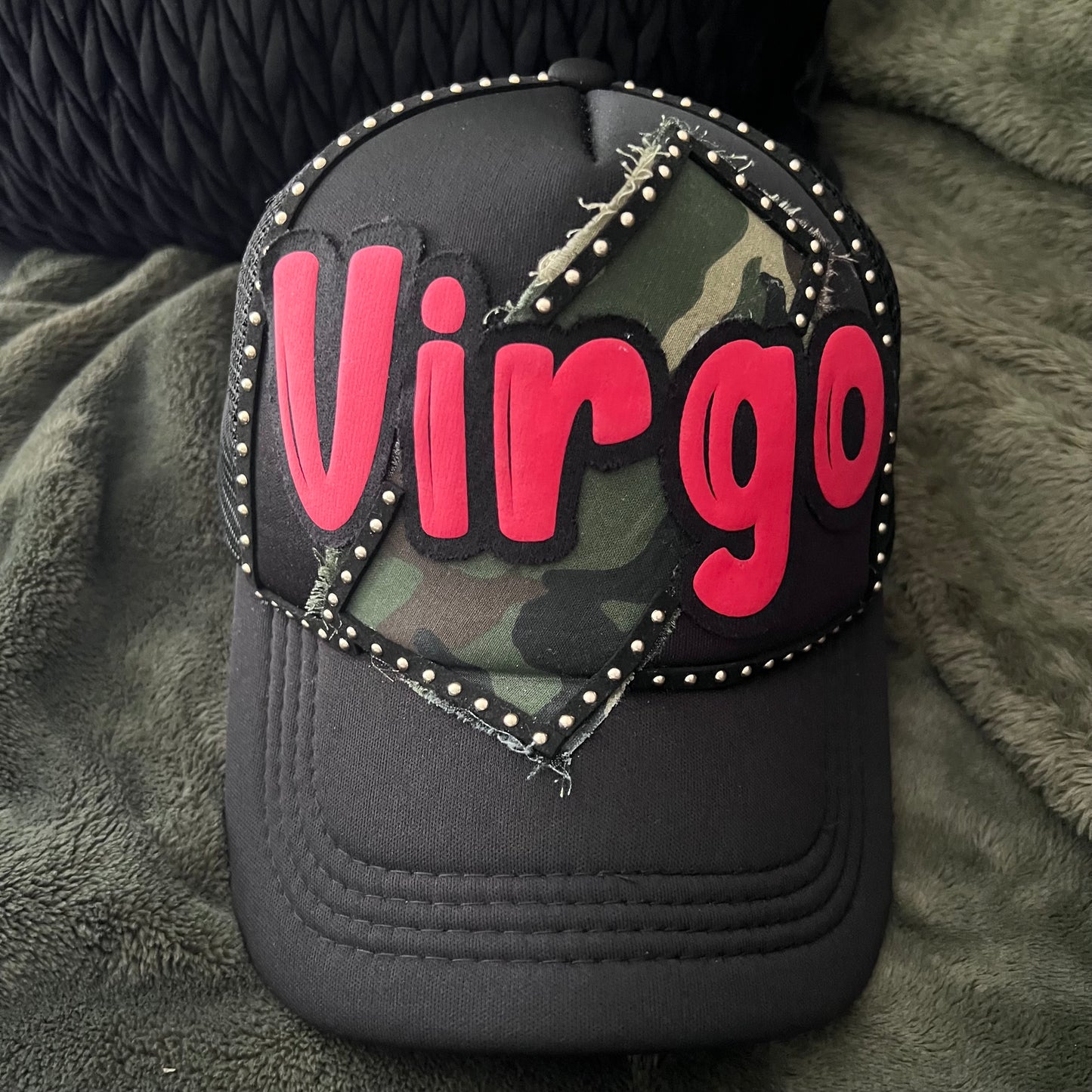 Cameo Zodiac Hat